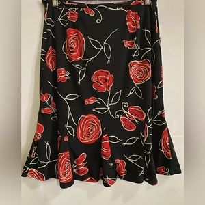 Loft Ann Taylor 8p Petite Black Knee Length Skirt Red Roses Floral Print Y2K